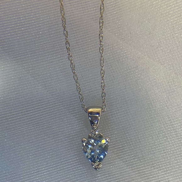 14K WHITE GOLD aquamarine and diamond heart necklace 18” REAL GOLD - Picture 9 of 15